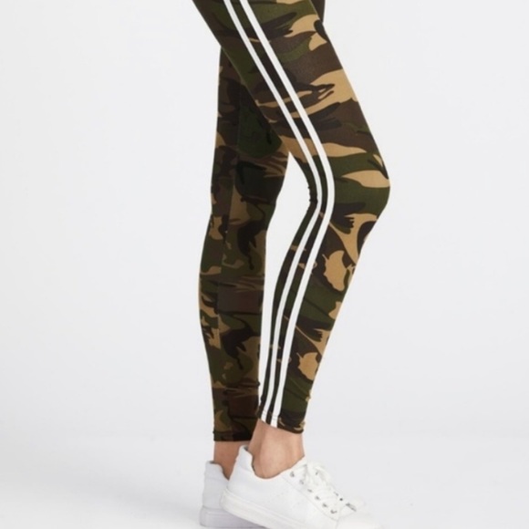 Camo Striped Leggings - Picture 6 of 6